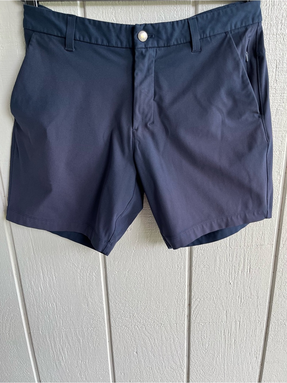 Lululemon Men’s ABC Classic Fit Short 7"
Warpstreme in Navy Blue 33”